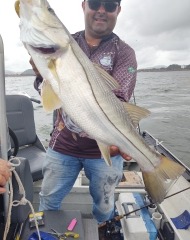 Pescaria de robalo no canal São Vicente  - 1